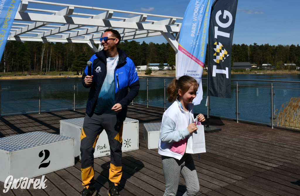 Biegi i podchody z psami nad Zalewem Nakło-Chechło