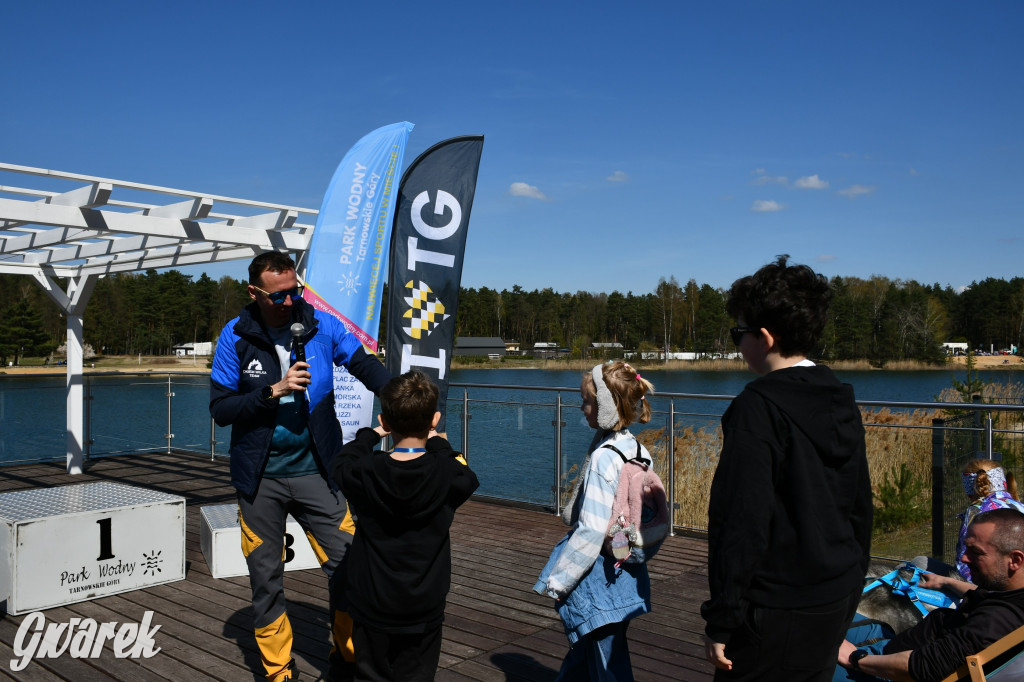 Biegi i podchody z psami nad Zalewem Nakło-Chechło