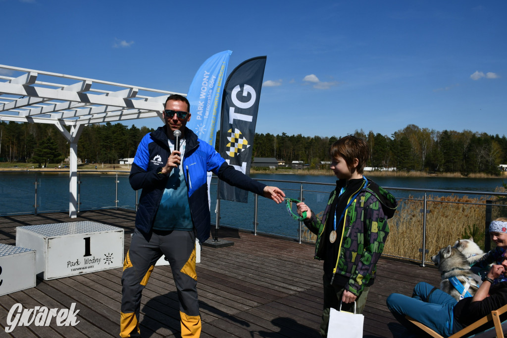 Biegi i podchody z psami nad Zalewem Nakło-Chechło