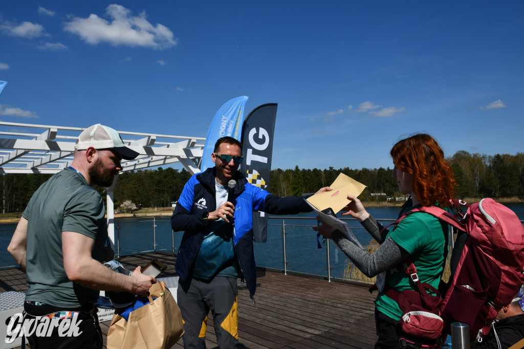 Biegi i podchody z psami nad Zalewem Nakło-Chechło