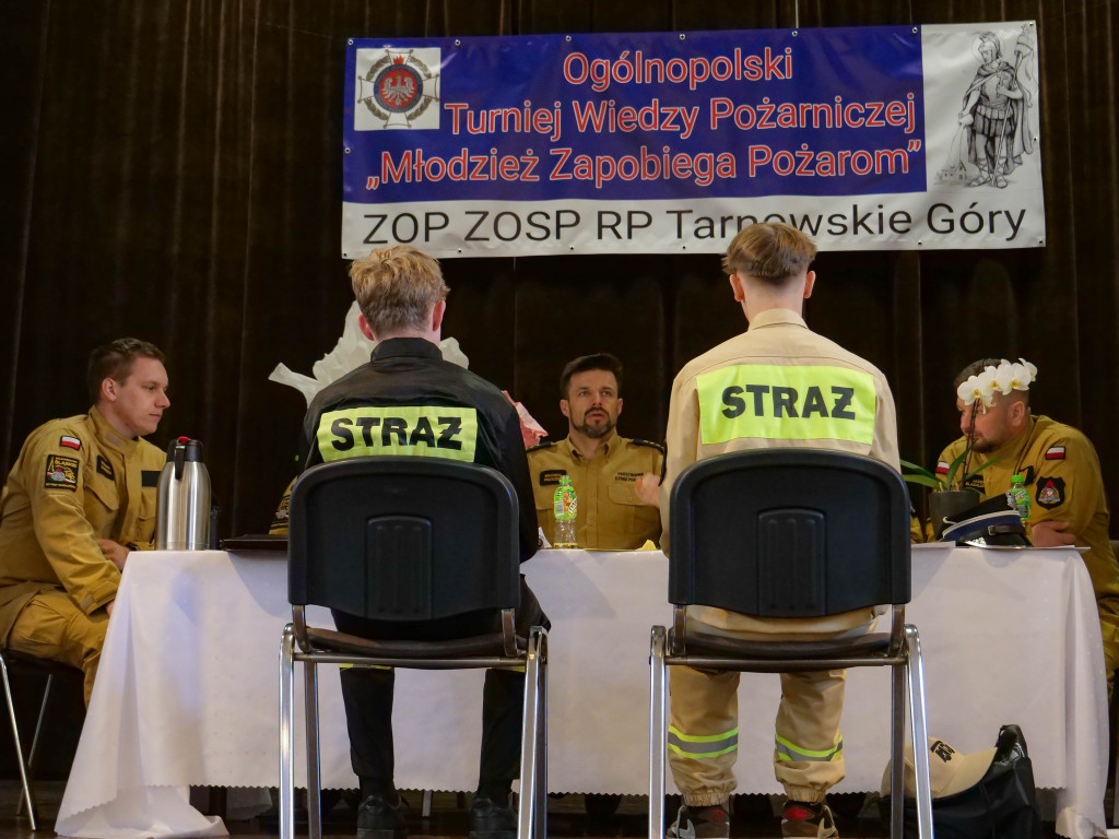 Trofea dla najlepszych druhen i druhów wręczone