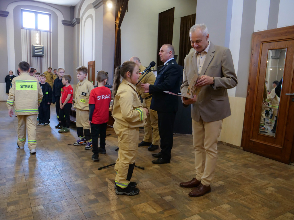Trofea dla najlepszych druhen i druhów wręczone