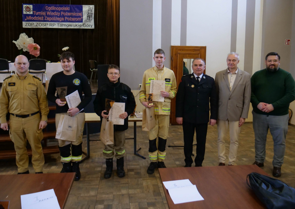 Trofea dla najlepszych druhen i druhów wręczone