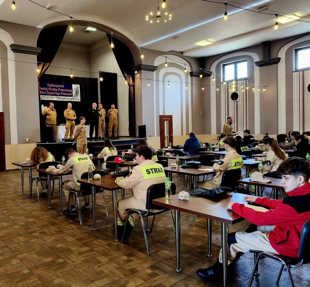 Trofea dla najlepszych druhen i druhów wręczone