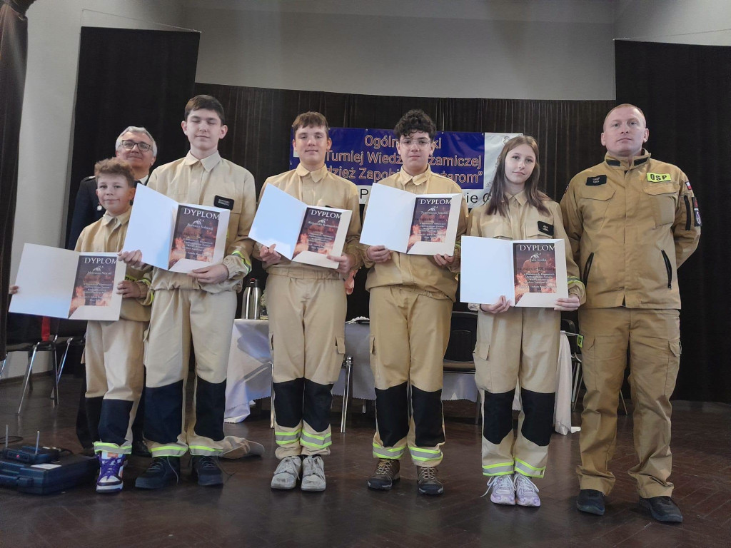 Trofea dla najlepszych druhen i druhów wręczone