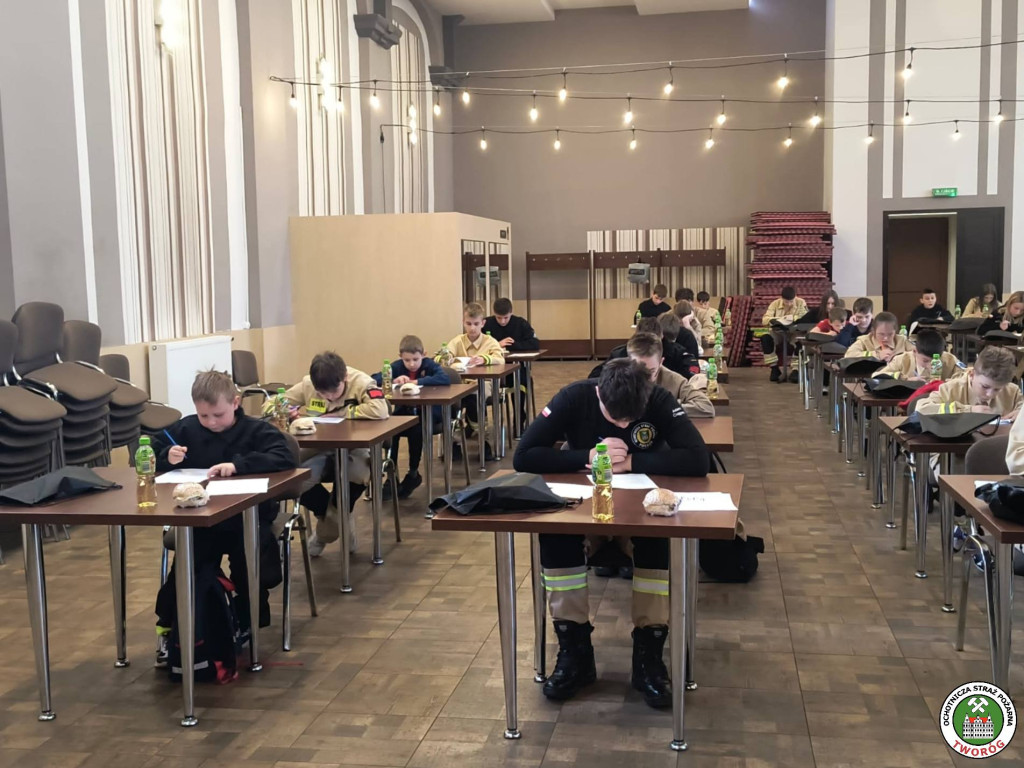 Trofea dla najlepszych druhen i druhów wręczone