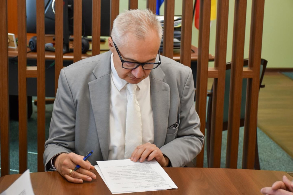 Tarnowskie Góry. Umowa na modernizację Orlika podpisana