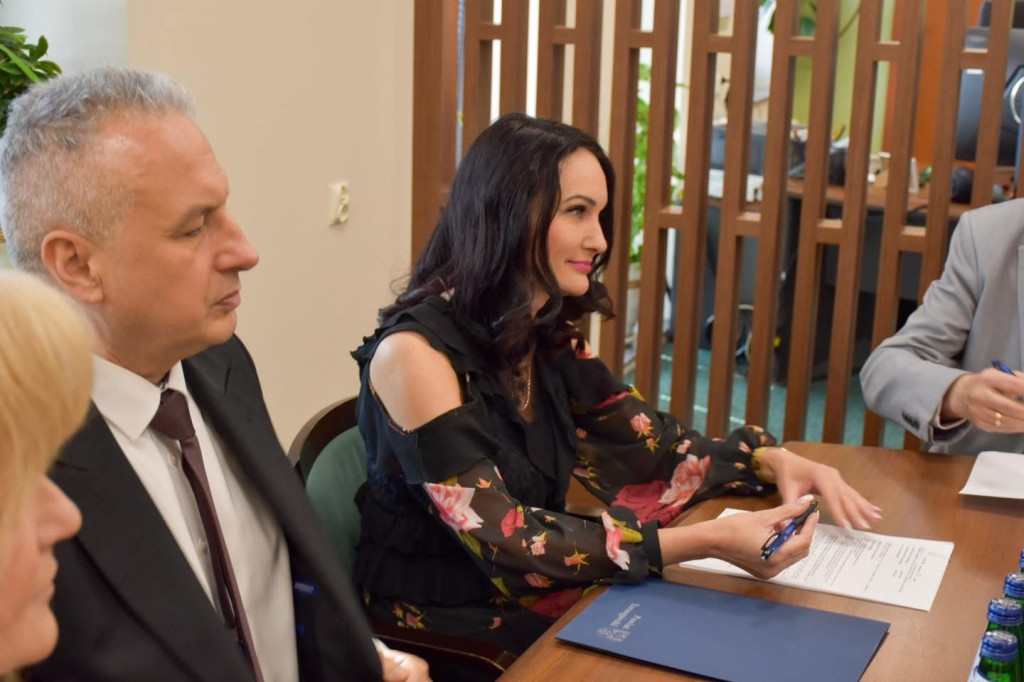 Tarnowskie Góry. Umowa na modernizację Orlika podpisana