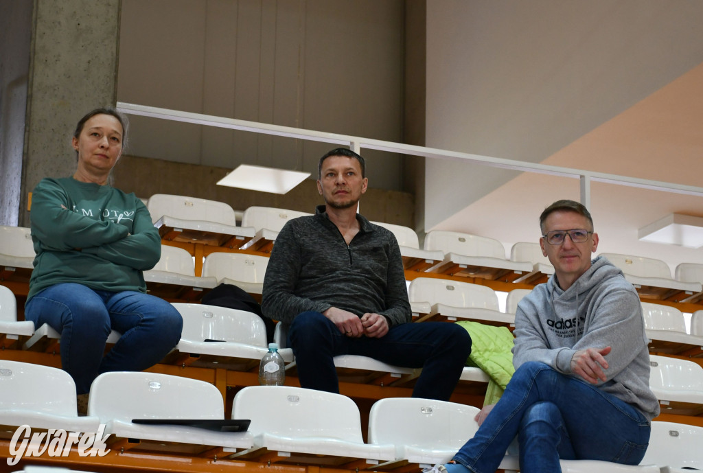 Sportowe święto w hali sportowej. Ciąg dalszy w środę