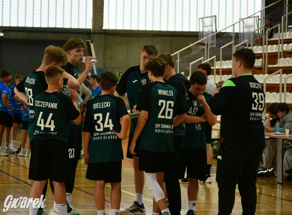 Sportowe święto w hali sportowej. Ciąg dalszy w środę