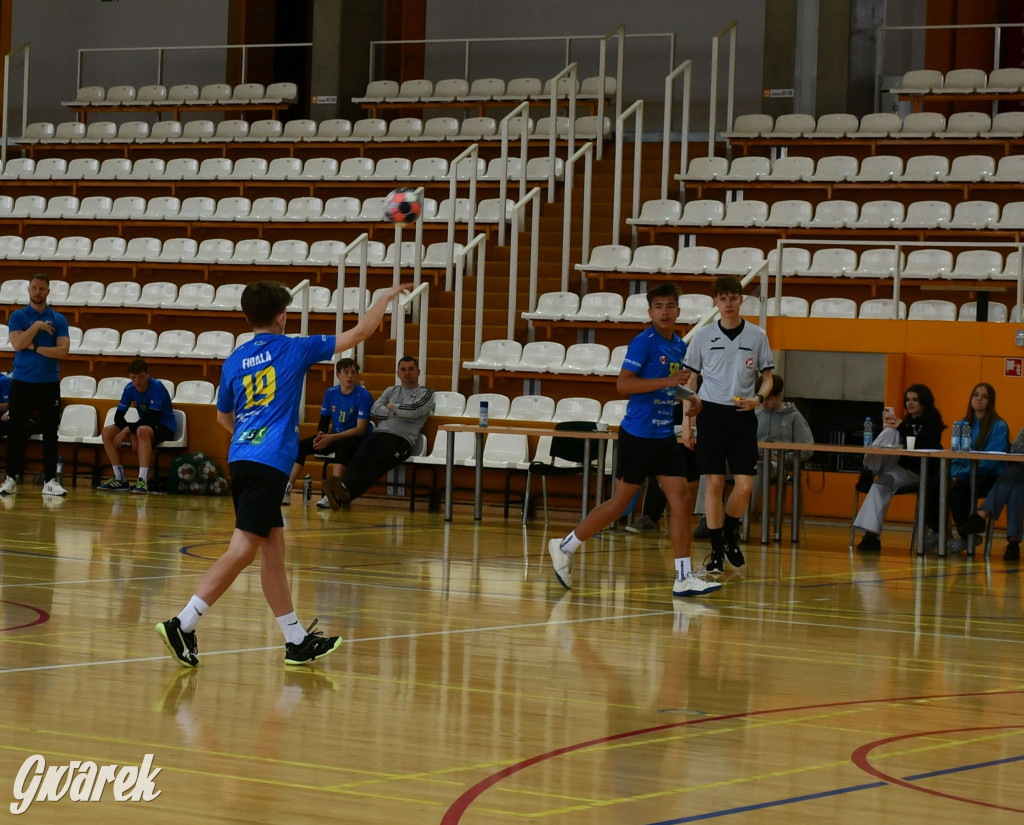 Sportowe święto w hali sportowej. Ciąg dalszy w środę