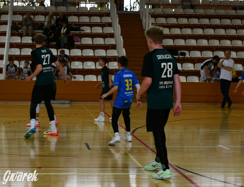 Sportowe święto w hali sportowej. Ciąg dalszy w środę