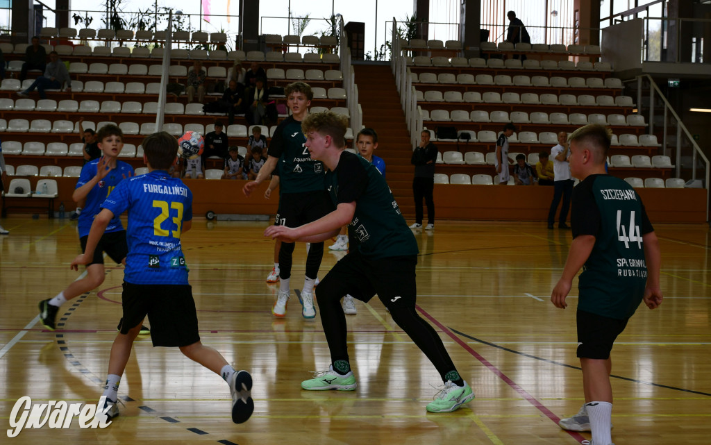 Sportowe święto w hali sportowej. Ciąg dalszy w środę