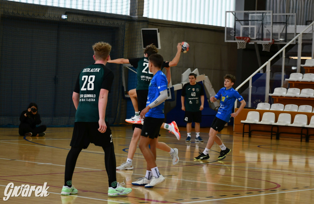 Sportowe święto w hali sportowej. Ciąg dalszy w środę