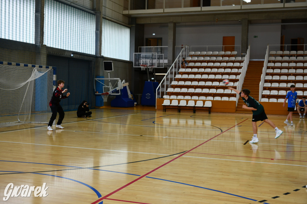 Sportowe święto w hali sportowej. Ciąg dalszy w środę