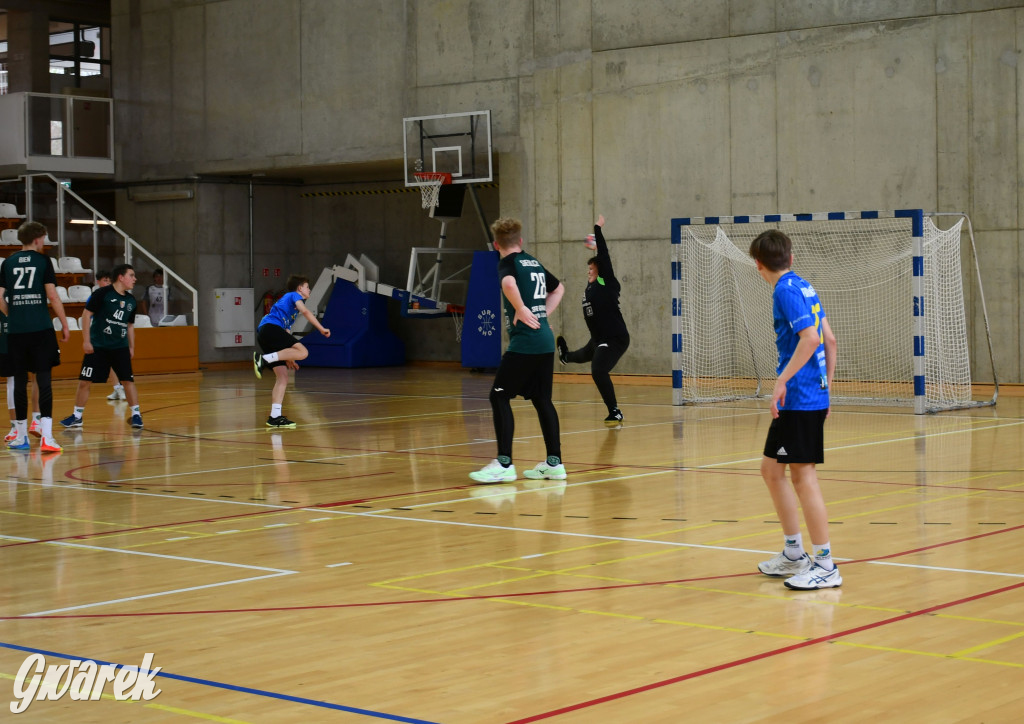 Sportowe święto w hali sportowej. Ciąg dalszy w środę