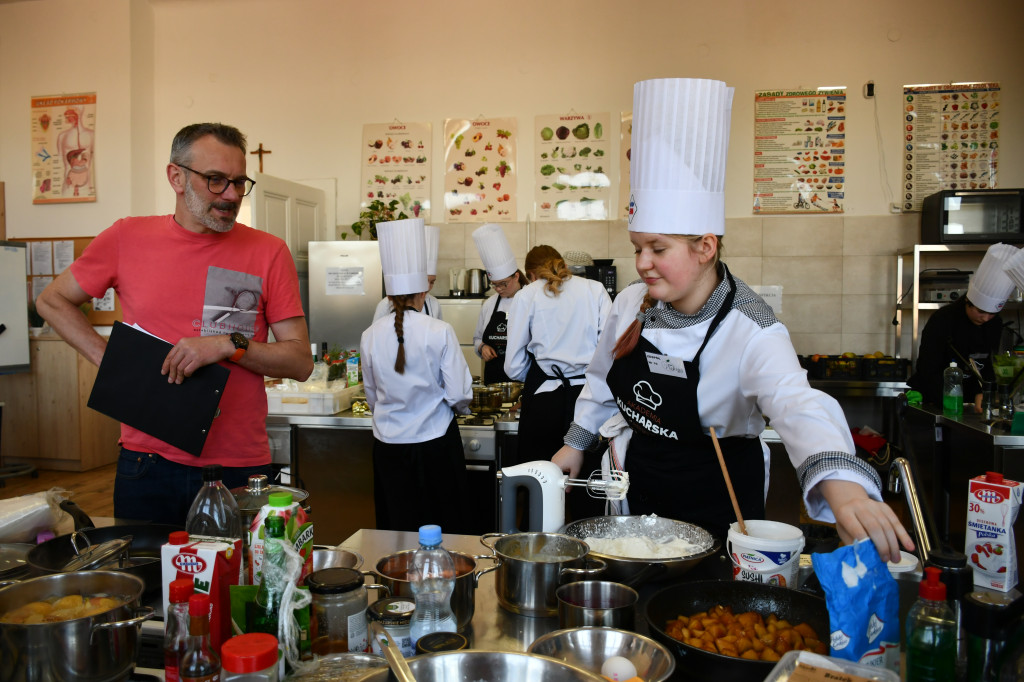 Wielkie gotowanie w Gastronomiku. Jabłko w roli głównej