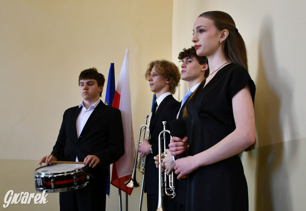 Tarnowskie Góry. Staszic, maturzyści i ranga wojewódzka