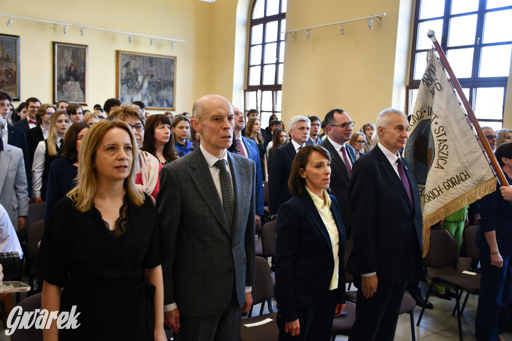 Tarnowskie Góry. Staszic, maturzyści i ranga wojewódzka