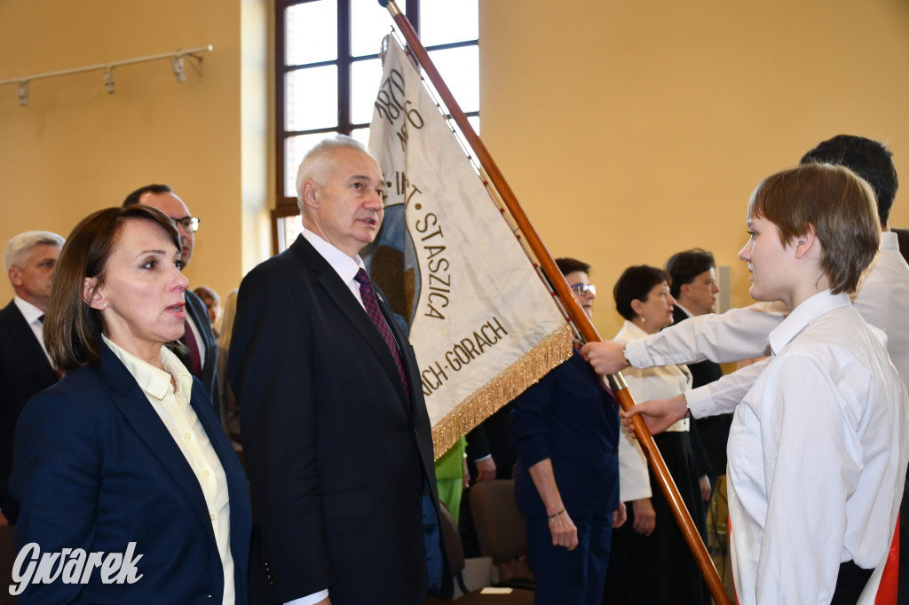 Tarnowskie Góry. Staszic, maturzyści i ranga wojewódzka