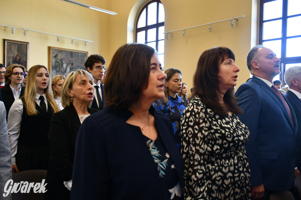 Tarnowskie Góry. Staszic, maturzyści i ranga wojewódzka