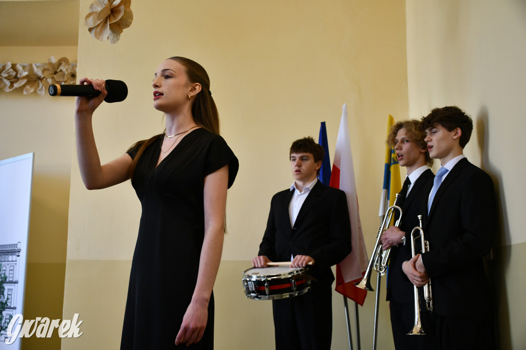 Tarnowskie Góry. Staszic, maturzyści i ranga wojewódzka
