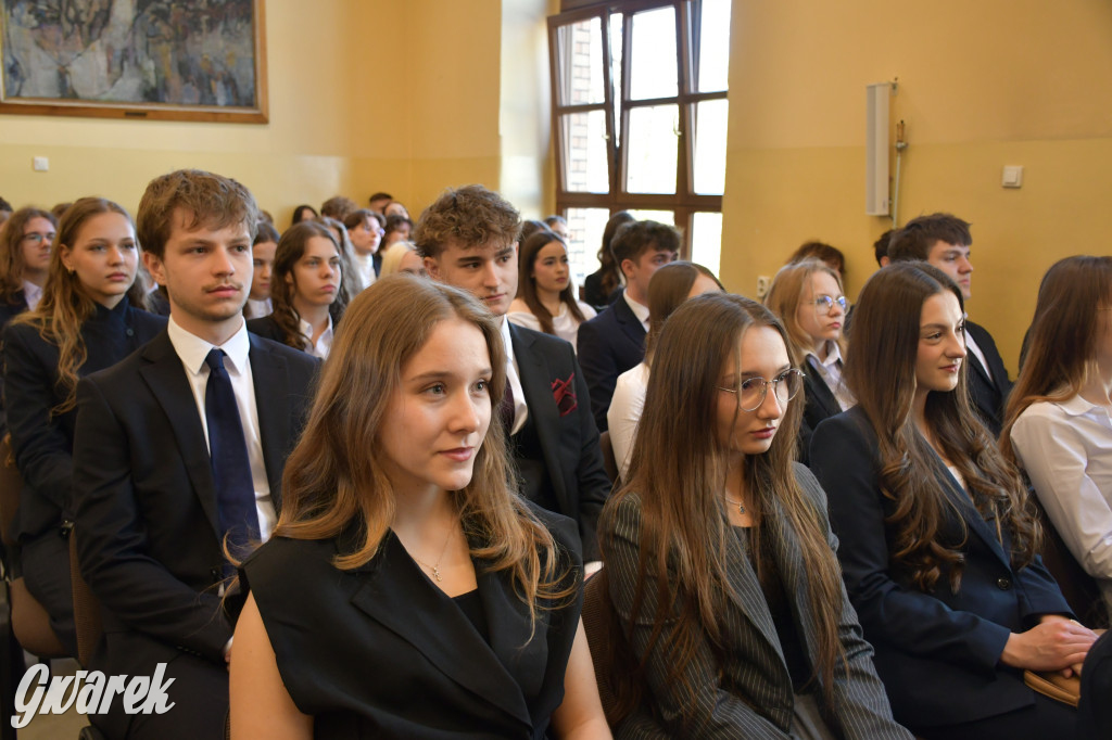 Tarnowskie Góry. Staszic, maturzyści i ranga wojewódzka