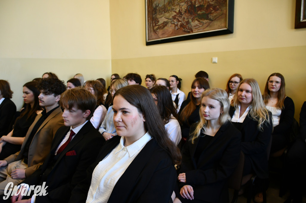 Tarnowskie Góry. Staszic, maturzyści i ranga wojewódzka