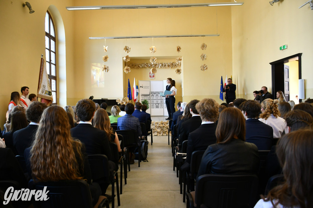 Tarnowskie Góry. Staszic, maturzyści i ranga wojewódzka