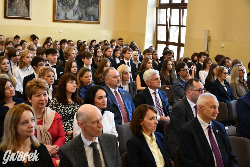 Tarnowskie Góry. Staszic, maturzyści i ranga wojewódzka