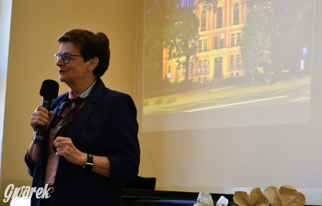 Tarnowskie Góry. Staszic, maturzyści i ranga wojewódzka