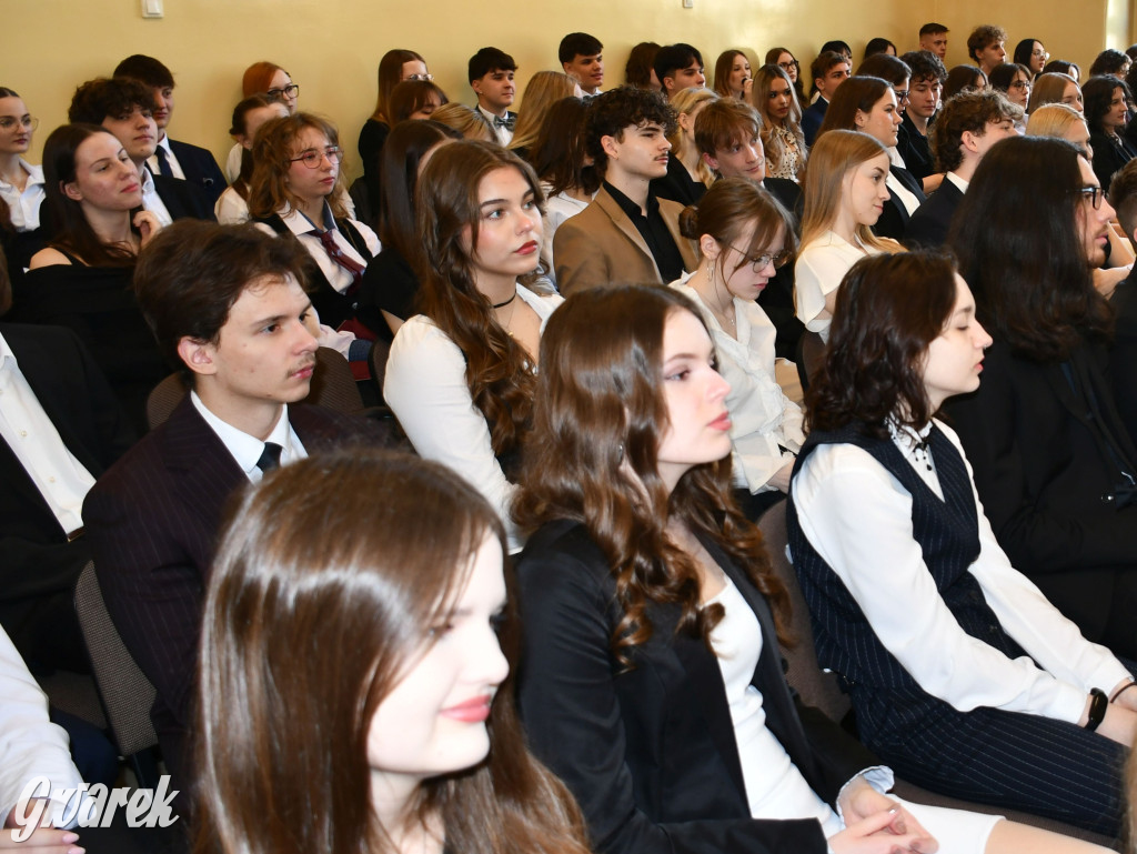 Tarnowskie Góry. Staszic, maturzyści i ranga wojewódzka