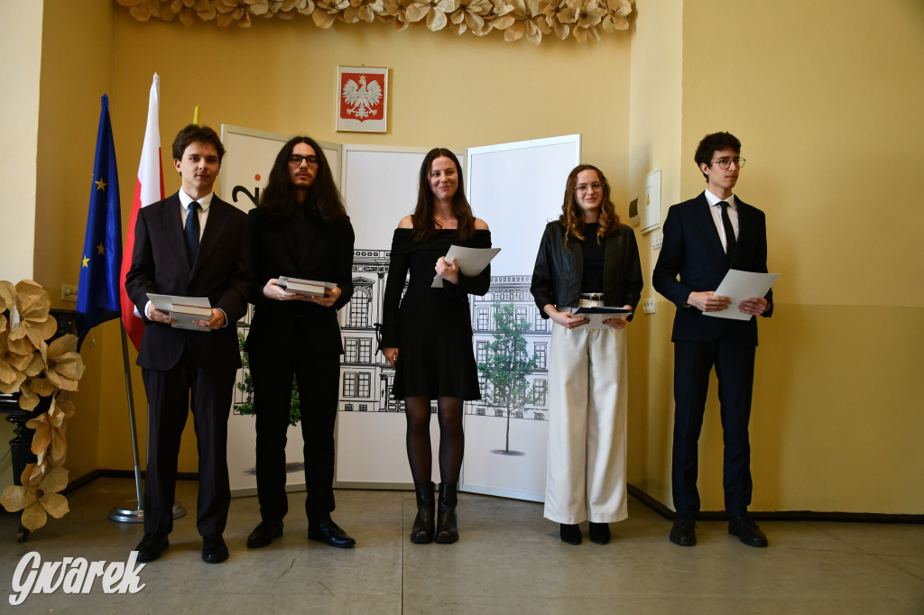 Tarnowskie Góry. Staszic, maturzyści i ranga wojewódzka