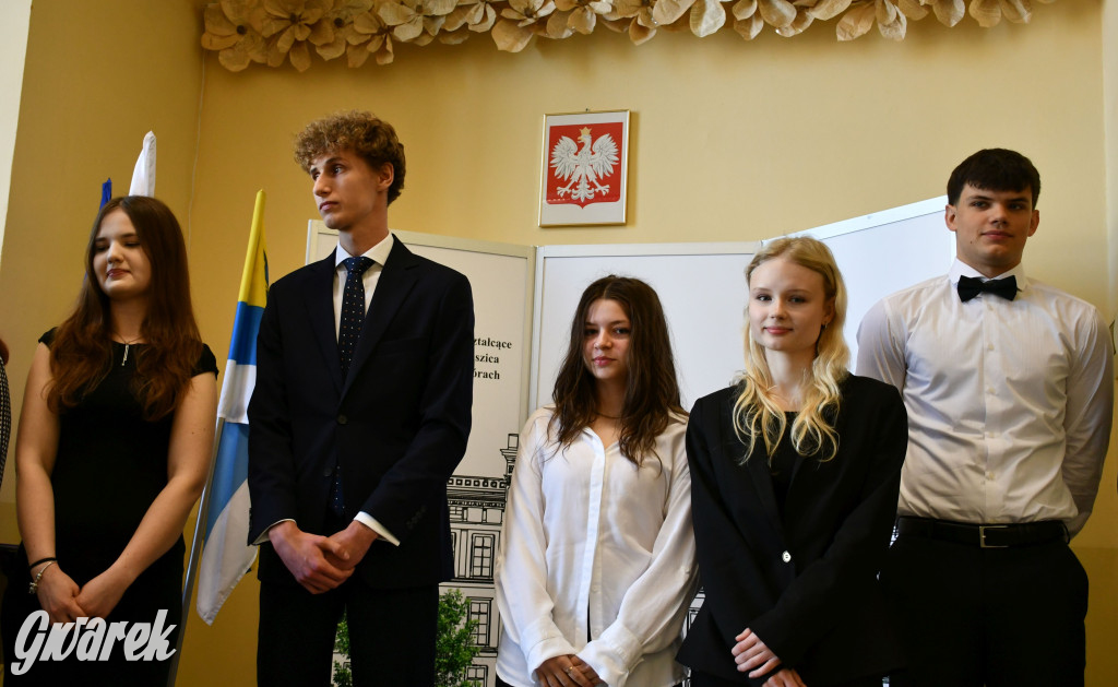 Tarnowskie Góry. Staszic, maturzyści i ranga wojewódzka