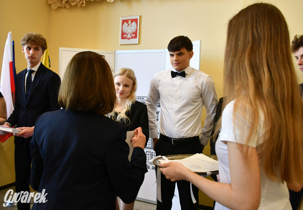 Tarnowskie Góry. Staszic, maturzyści i ranga wojewódzka