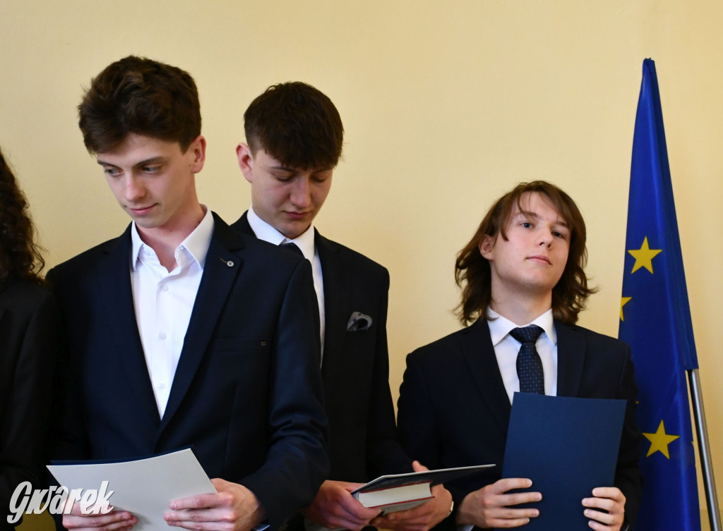 Tarnowskie Góry. Staszic, maturzyści i ranga wojewódzka