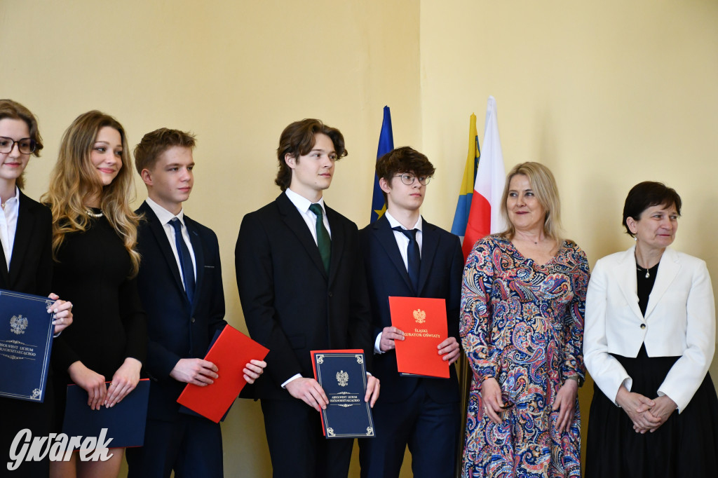 Tarnowskie Góry. Staszic, maturzyści i ranga wojewódzka