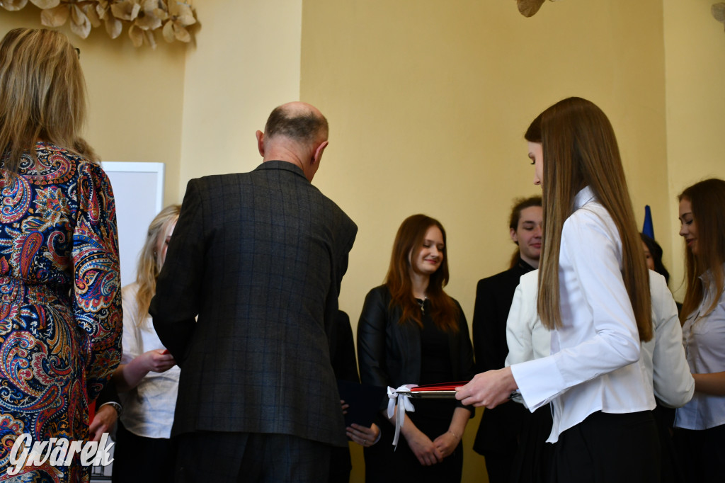 Tarnowskie Góry. Staszic, maturzyści i ranga wojewódzka