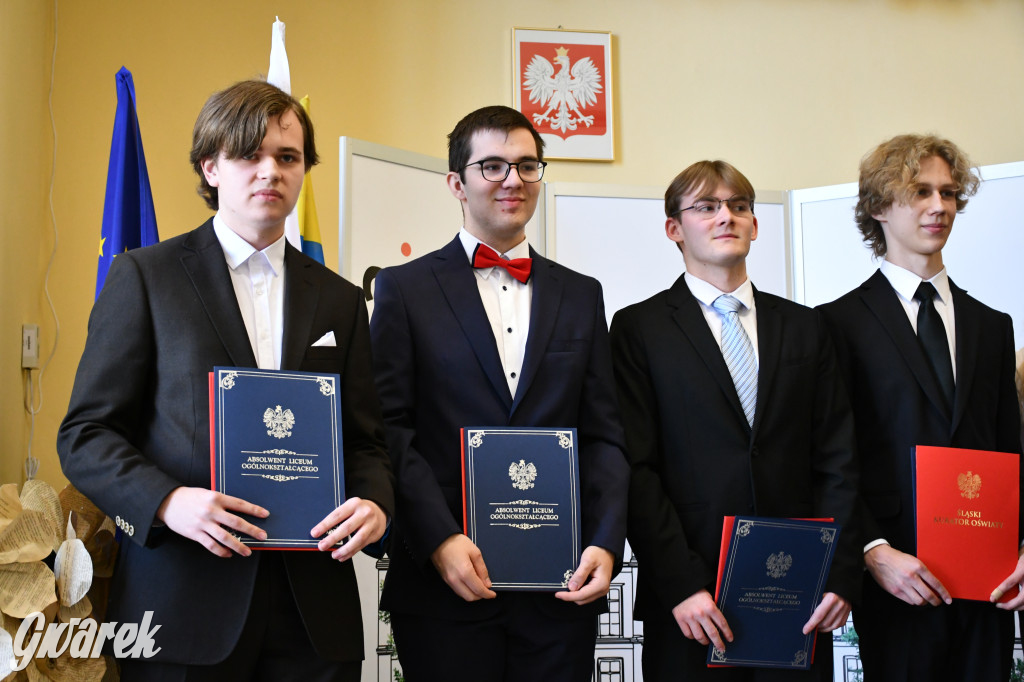 Tarnowskie Góry. Staszic, maturzyści i ranga wojewódzka