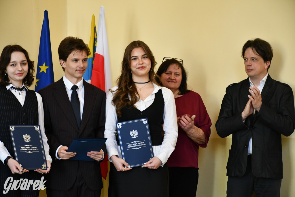 Tarnowskie Góry. Staszic, maturzyści i ranga wojewódzka