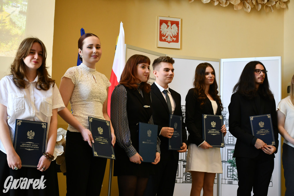Tarnowskie Góry. Staszic, maturzyści i ranga wojewódzka