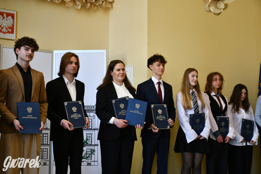 Tarnowskie Góry. Staszic, maturzyści i ranga wojewódzka