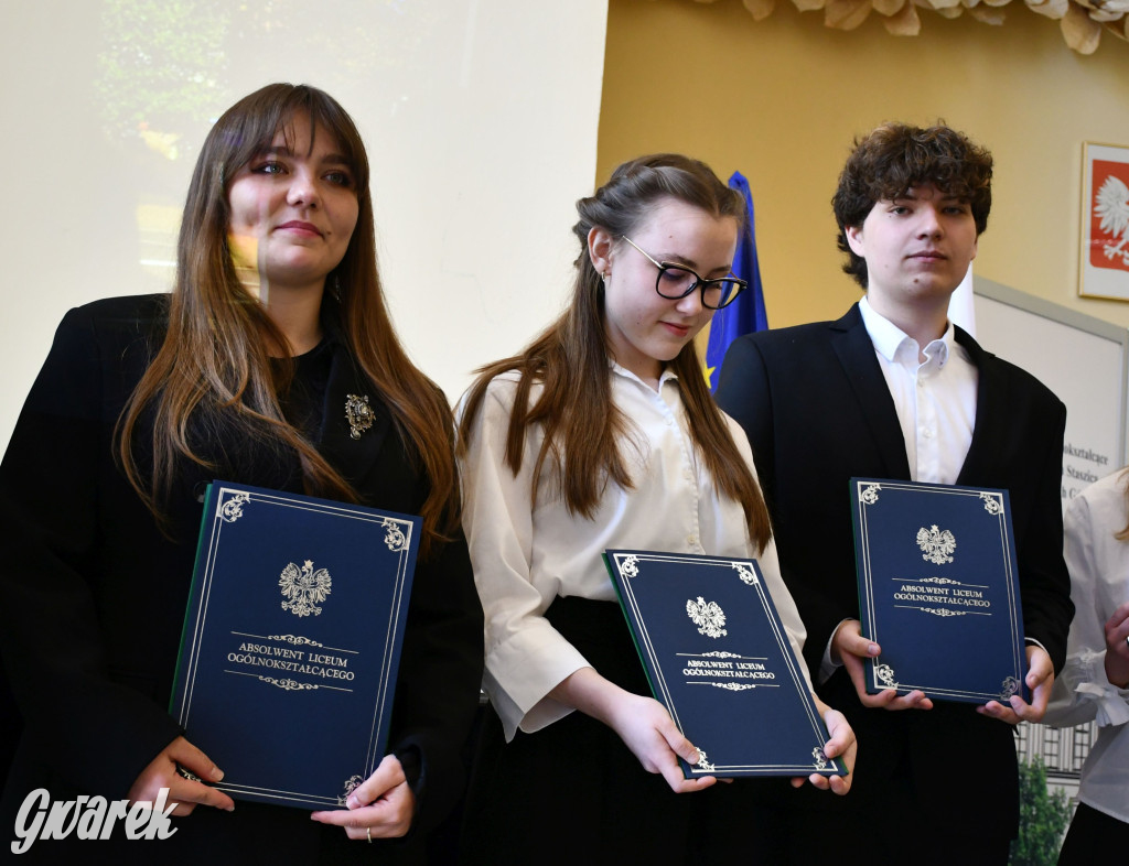 Tarnowskie Góry. Staszic, maturzyści i ranga wojewódzka