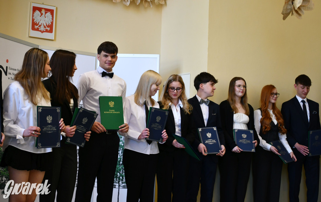 Tarnowskie Góry. Staszic, maturzyści i ranga wojewódzka