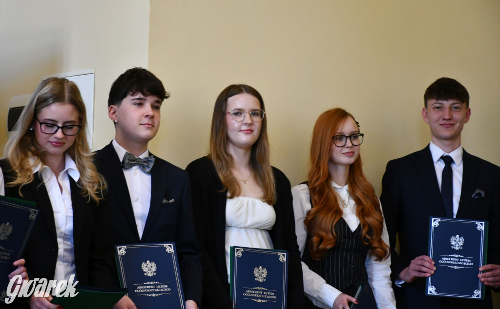 Tarnowskie Góry. Staszic, maturzyści i ranga wojewódzka