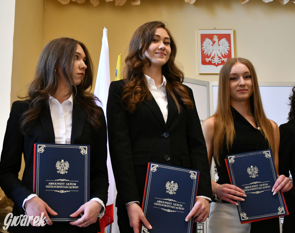 Tarnowskie Góry. Staszic, maturzyści i ranga wojewódzka