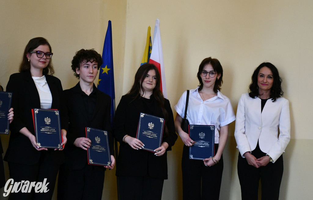 Tarnowskie Góry. Staszic, maturzyści i ranga wojewódzka