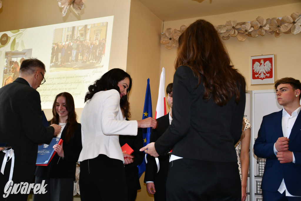 Tarnowskie Góry. Staszic, maturzyści i ranga wojewódzka