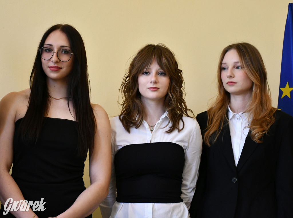 Tarnowskie Góry. Staszic, maturzyści i ranga wojewódzka