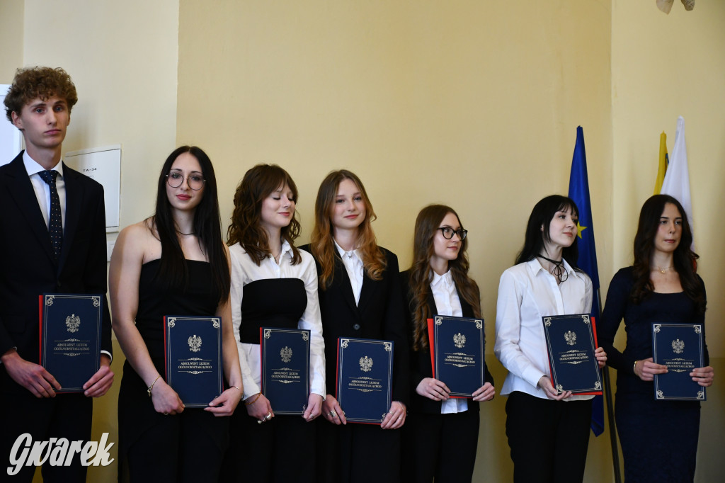 Tarnowskie Góry. Staszic, maturzyści i ranga wojewódzka